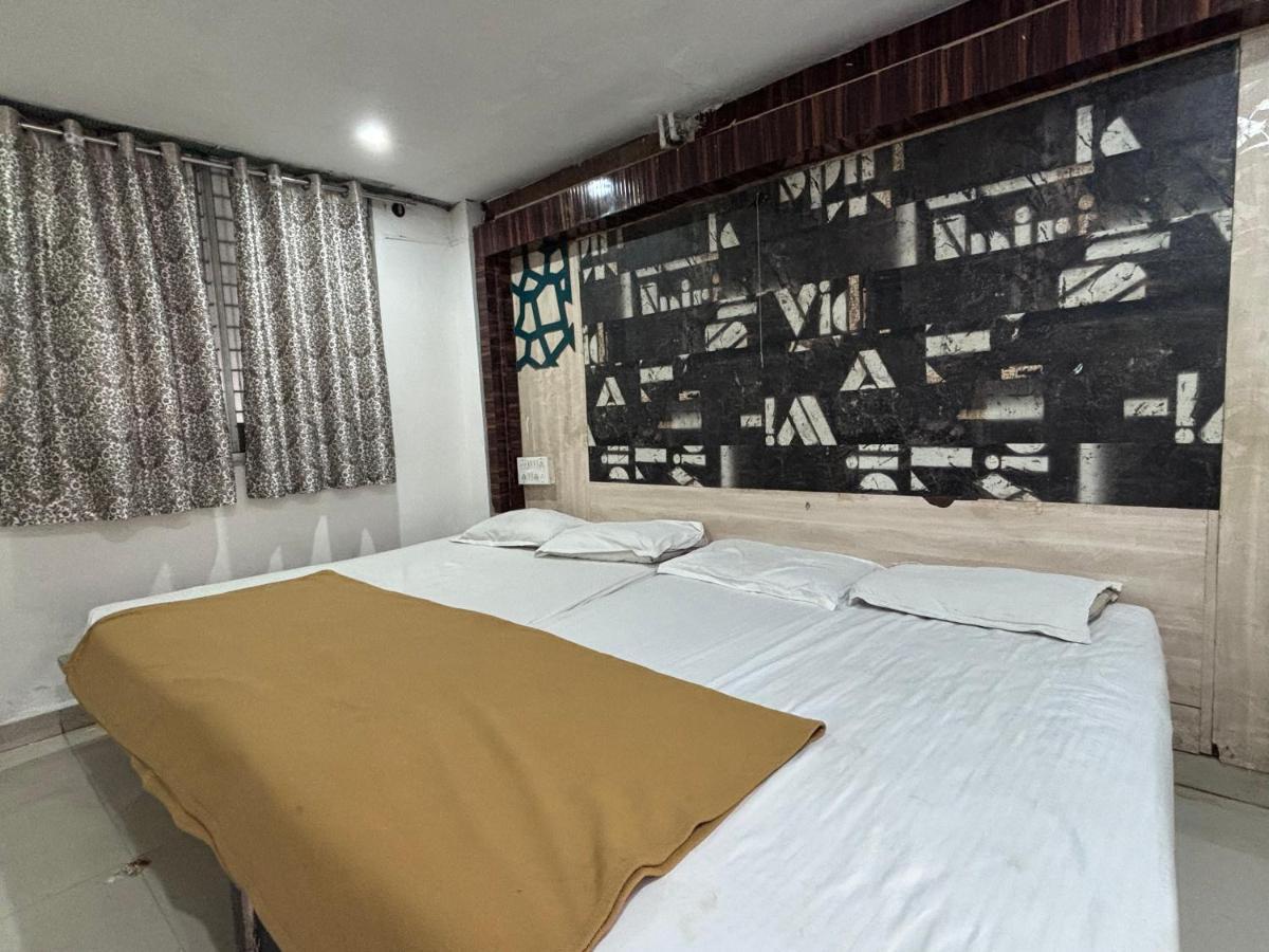 Hotel Raj Empire Mysore Exterior foto