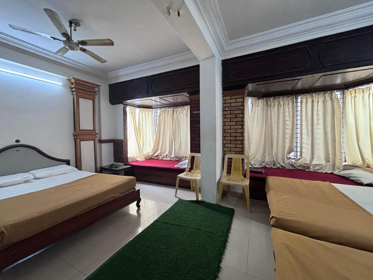 Hotel Raj Empire Mysore Exterior foto